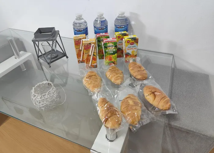 Habitacion Triple Con Bano Compartido Lovely Sevilla